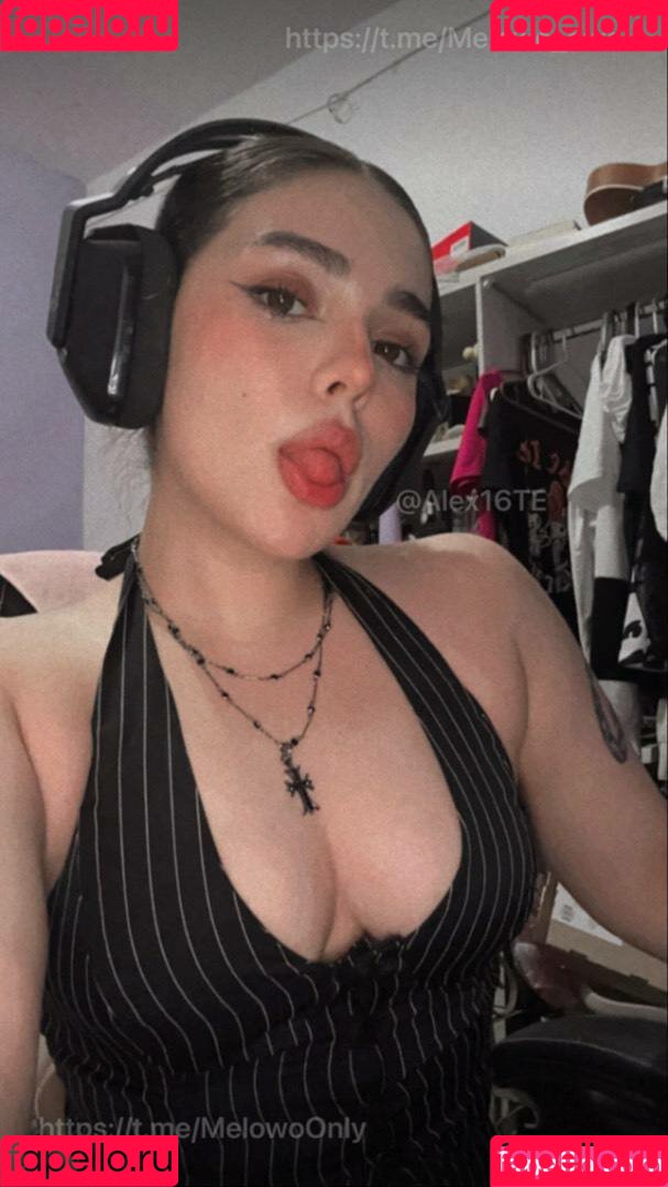 Melowo Onlyfans Photo Gallery 