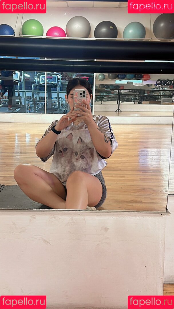 Melowo Onlyfans Photo Gallery 