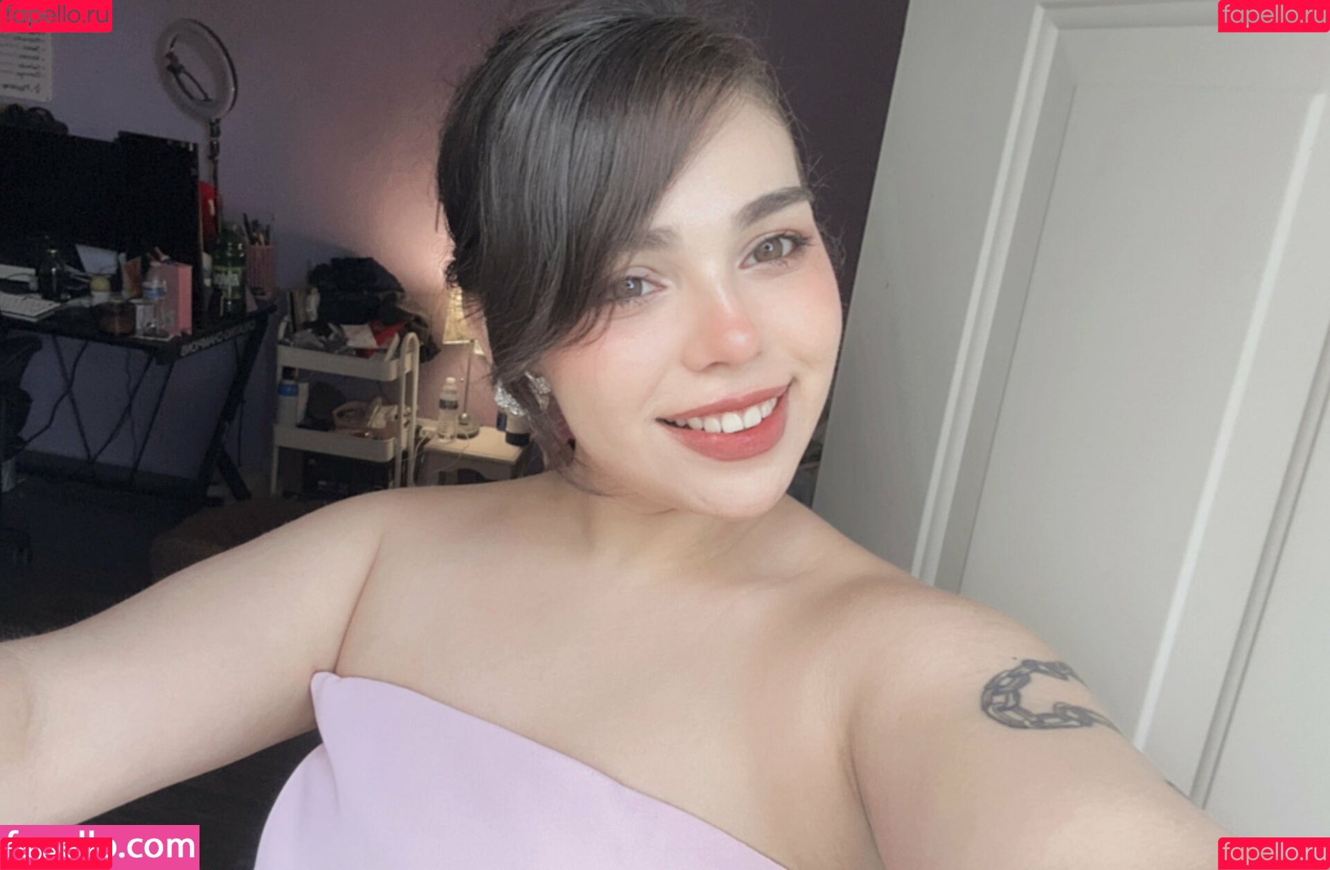 Melowo Onlyfans Photo Gallery 