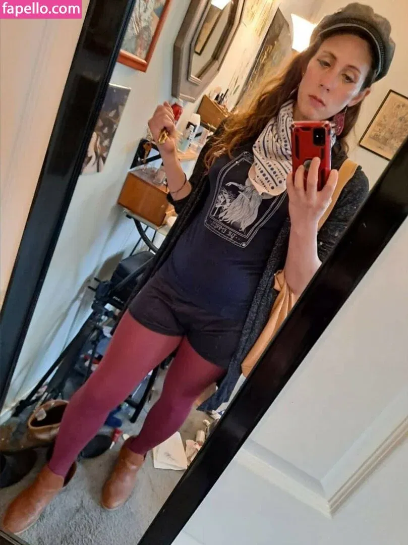 MothMomJess Onlyfans Photo Gallery 