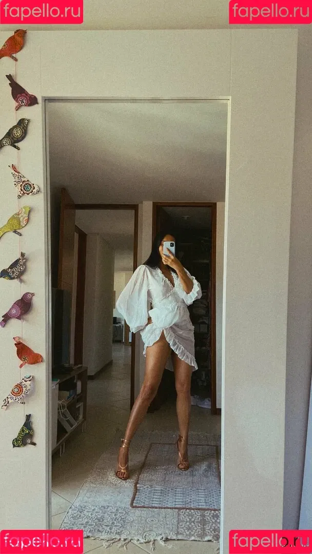 Flora Bella Onlyfans Photo Gallery 