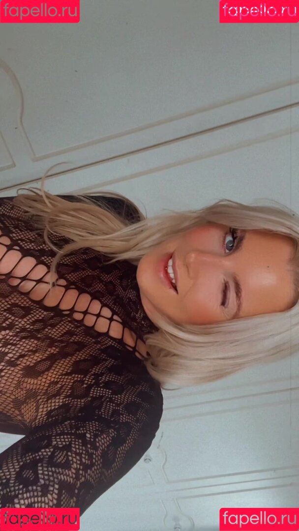 Emily Walters Onlyfans Photo Gallery 