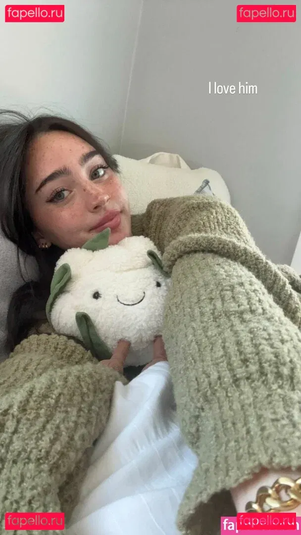 Rae Cambra Onlyfans Photo Gallery 