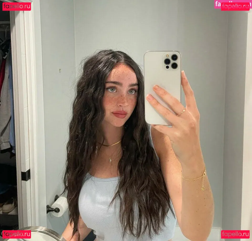 Rae Cambra Onlyfans Photo Gallery 