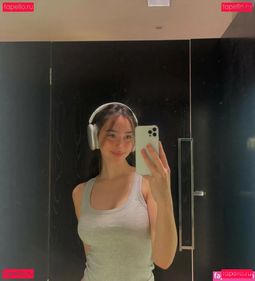 Rae Cambra Onlyfans Photo Gallery 