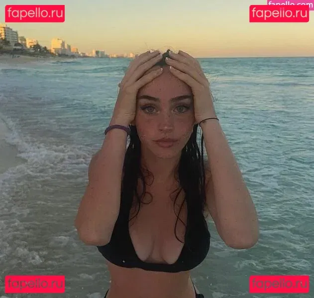 Rae Cambra Onlyfans Photo Gallery 