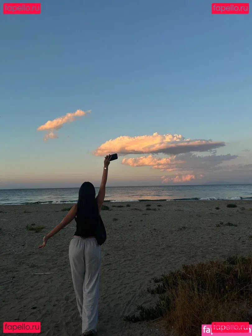 Rae Cambra Onlyfans Photo Gallery 