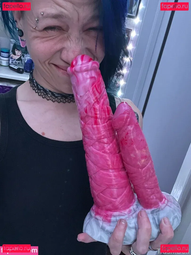 TrashDoll Onlyfans Photo Gallery 