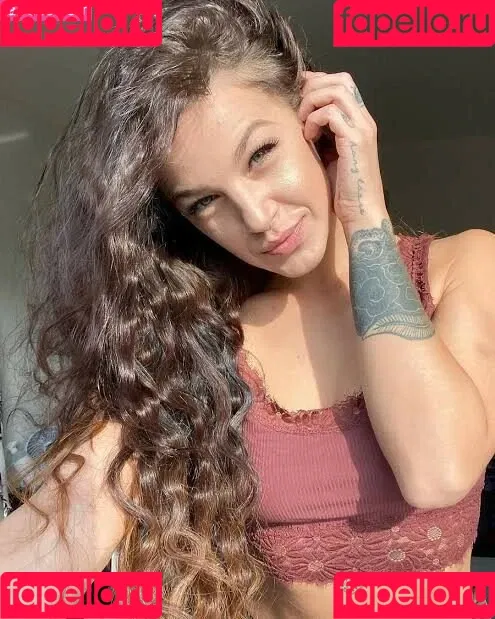 Evelin Stone Onlyfans Photo Gallery 
