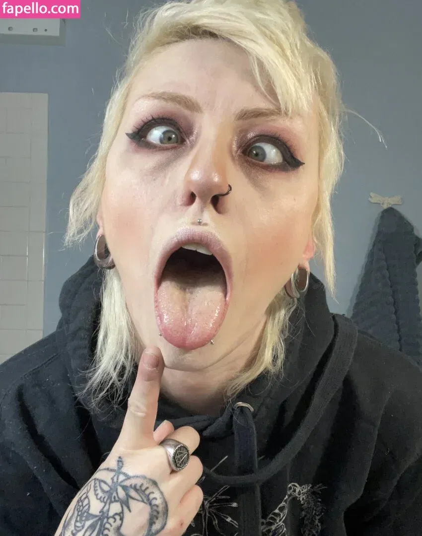 Echo Voxx Onlyfans Photo Gallery 