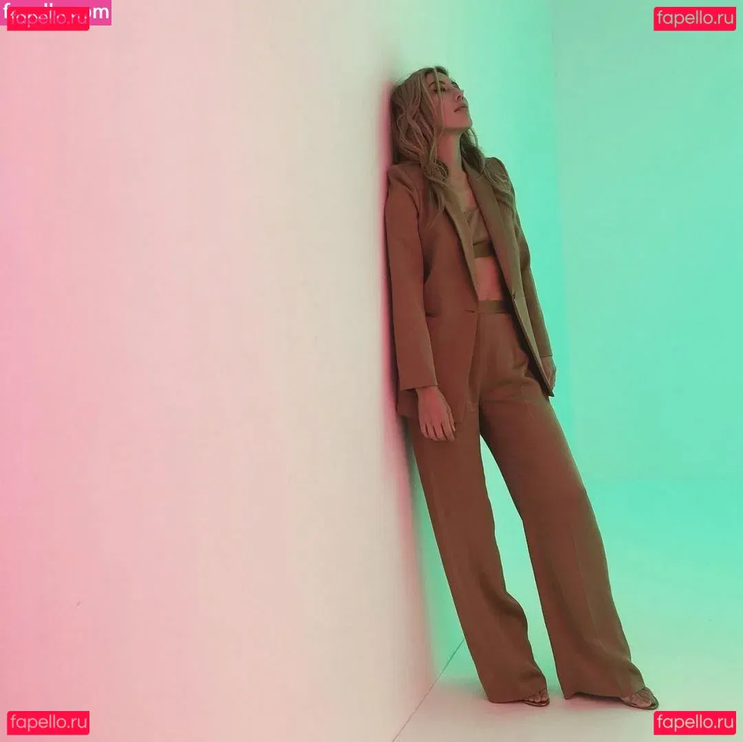 Dichen Lachman Onlyfans Photo Gallery 