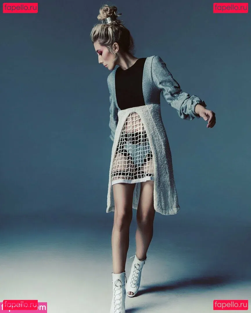 Dichen Lachman Onlyfans Photo Gallery 