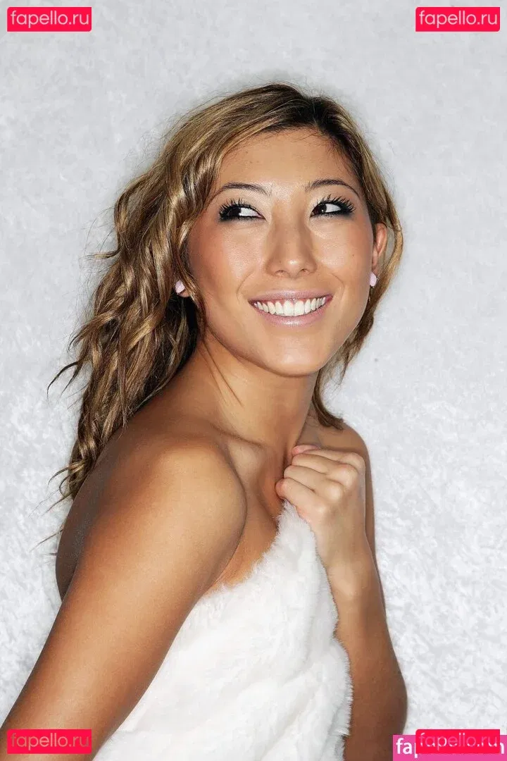 Dichen Lachman Onlyfans Photo Gallery 