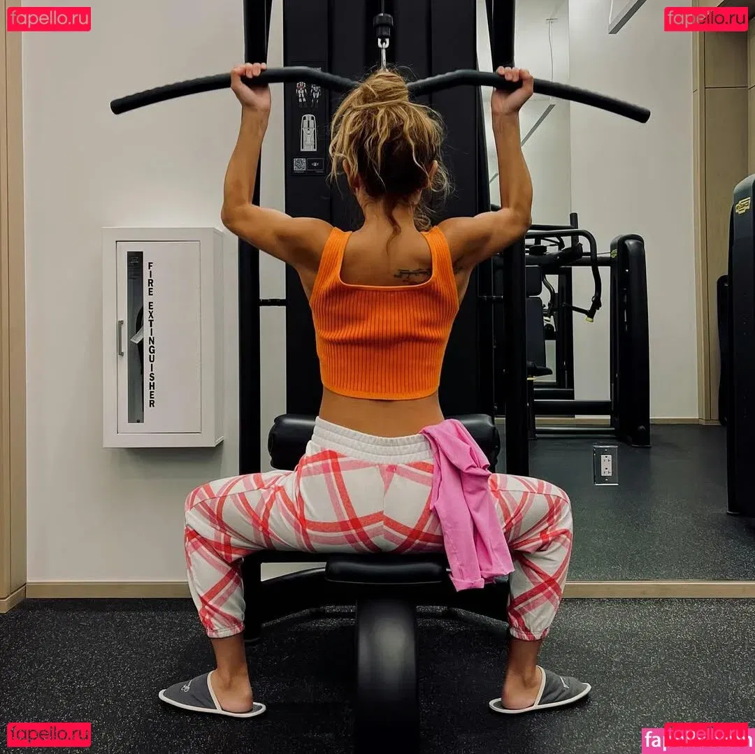 Dichen Lachman Onlyfans Photo Gallery 