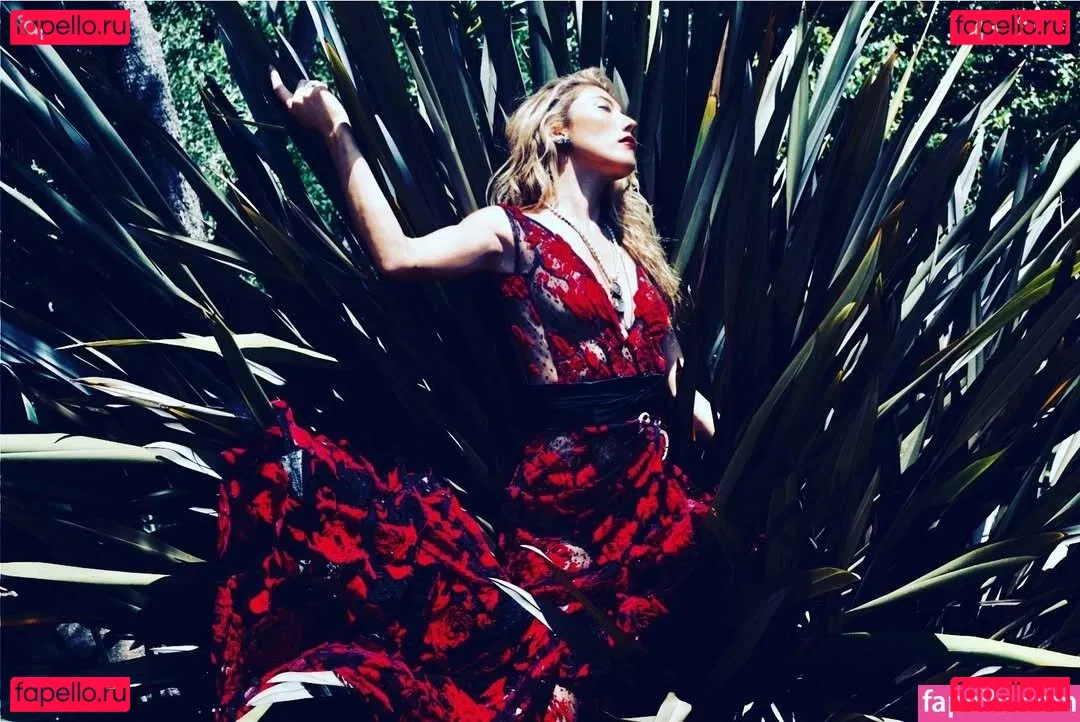 Dichen Lachman Onlyfans Photo Gallery 