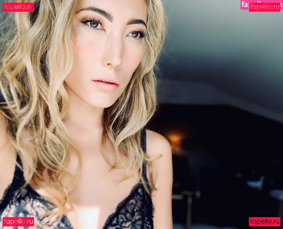 Dichen Lachman Onlyfans Photo Gallery 
