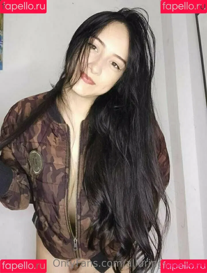 alluring_athena Onlyfans Photo Gallery 