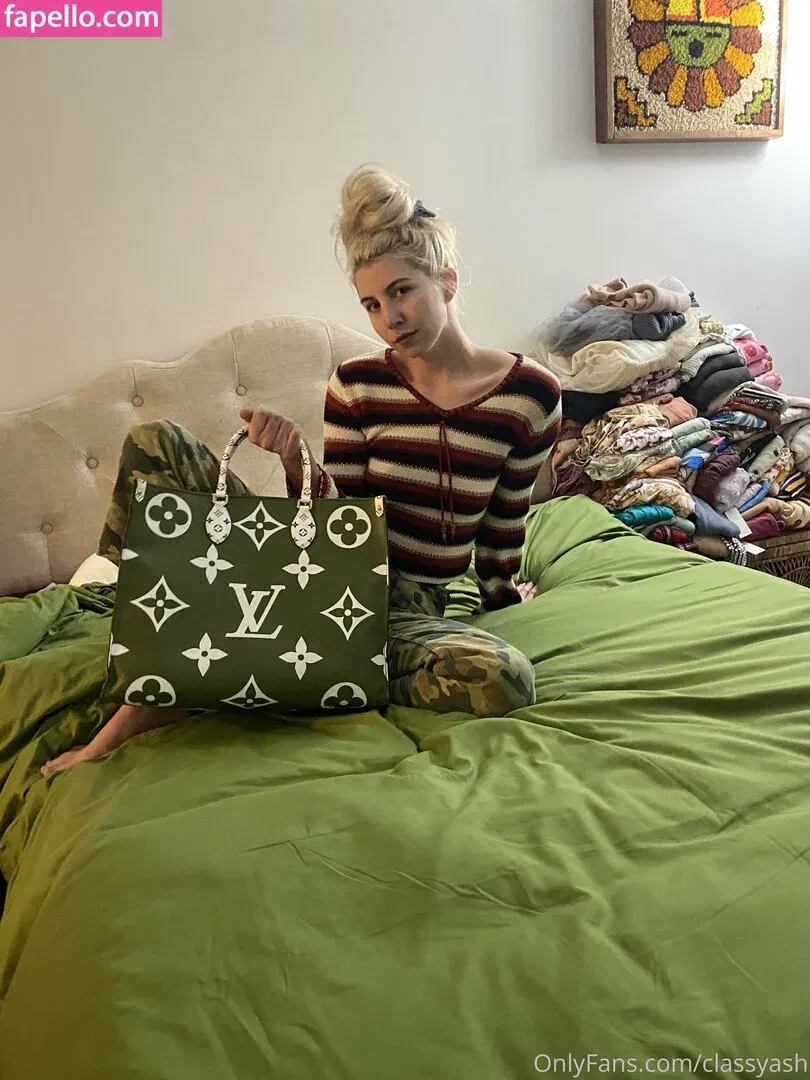 classyash Onlyfans Photo Gallery 