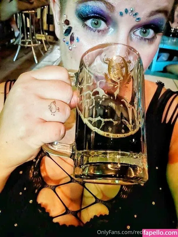 red_ridin_hood.x Onlyfans Photo Gallery 