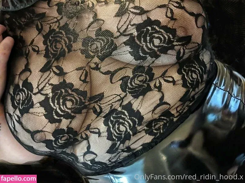 red_ridin_hood.x Onlyfans Photo Gallery 