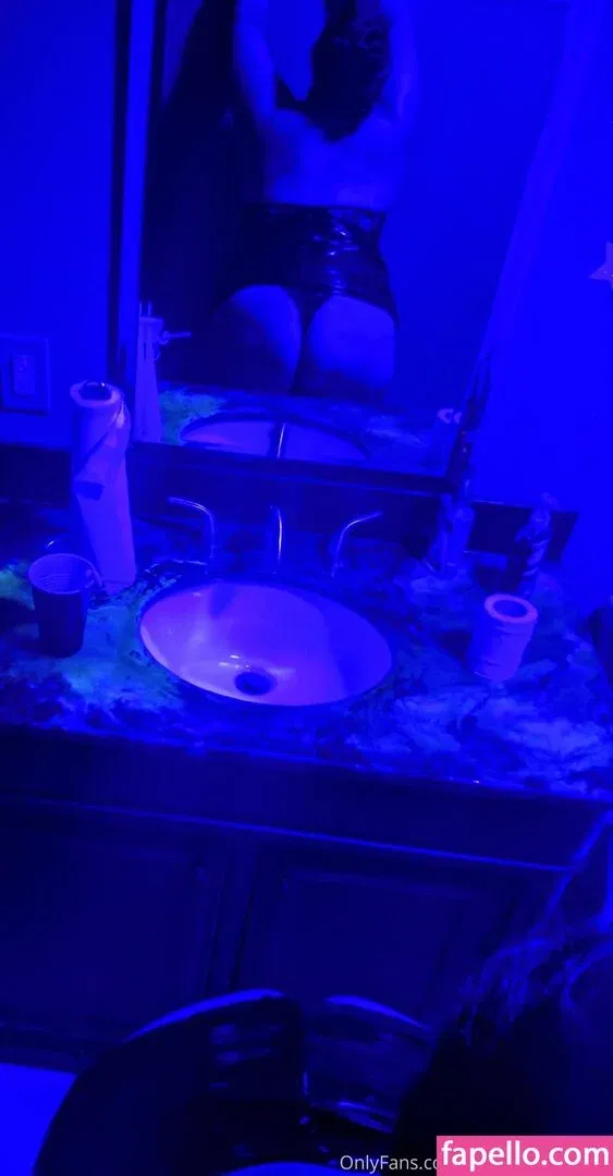 red_ridin_hood.x Onlyfans Photo Gallery 