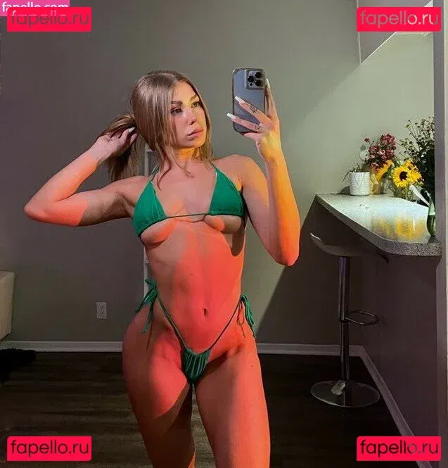 miahswrld Onlyfans Photo Gallery 