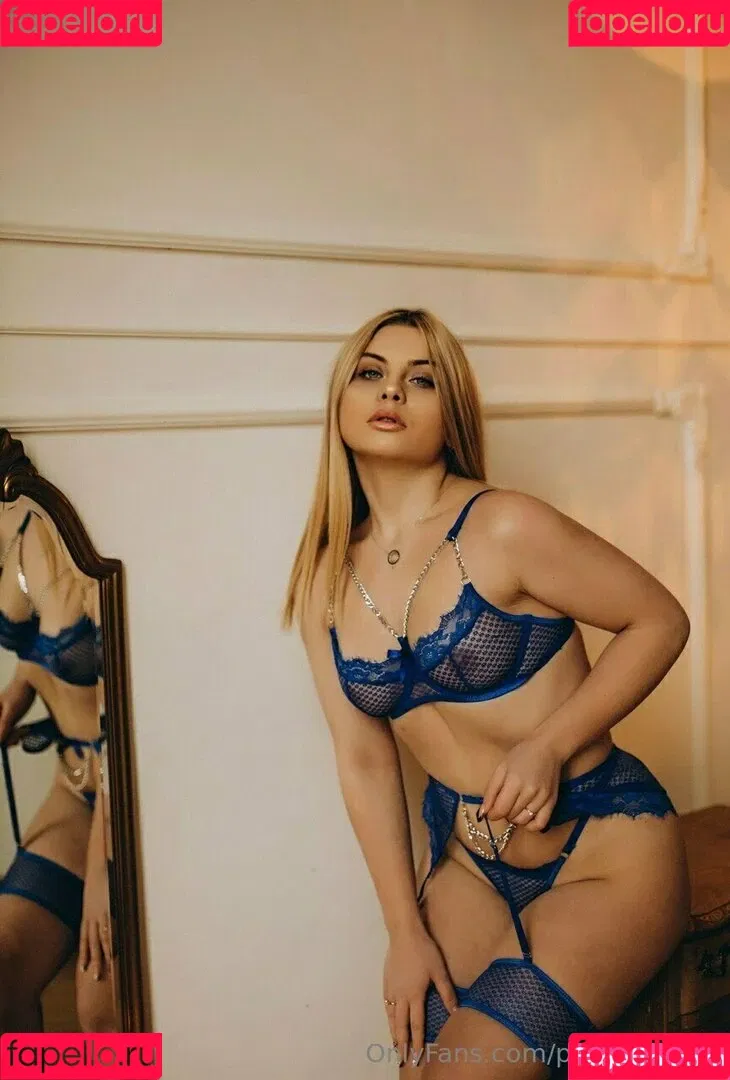 purebeautye Onlyfans Photo Gallery 