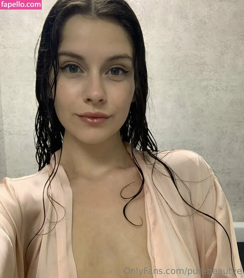 purebeautye Onlyfans Photo Gallery 