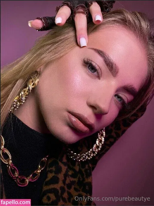 purebeautye Onlyfans Photo Gallery 