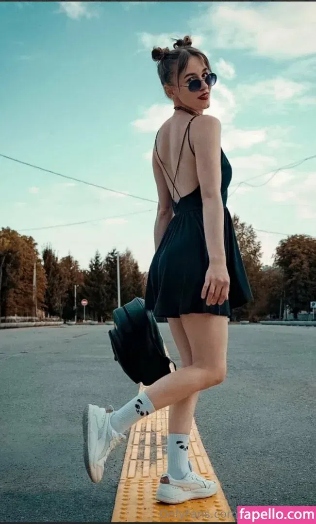 purebeautye Onlyfans Photo Gallery 