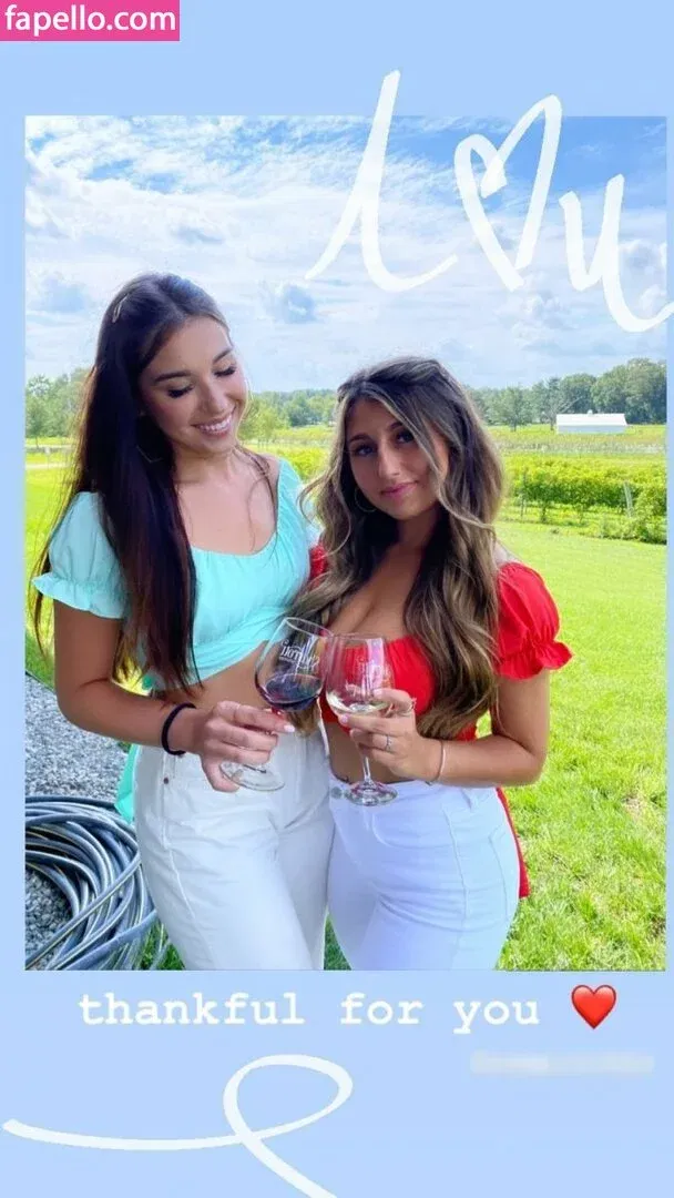 Julia & Olivia Onlyfans Photo Gallery 