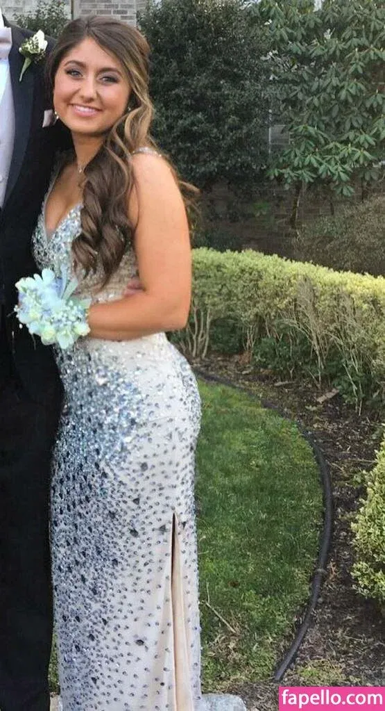 Julia & Olivia Onlyfans Photo Gallery 