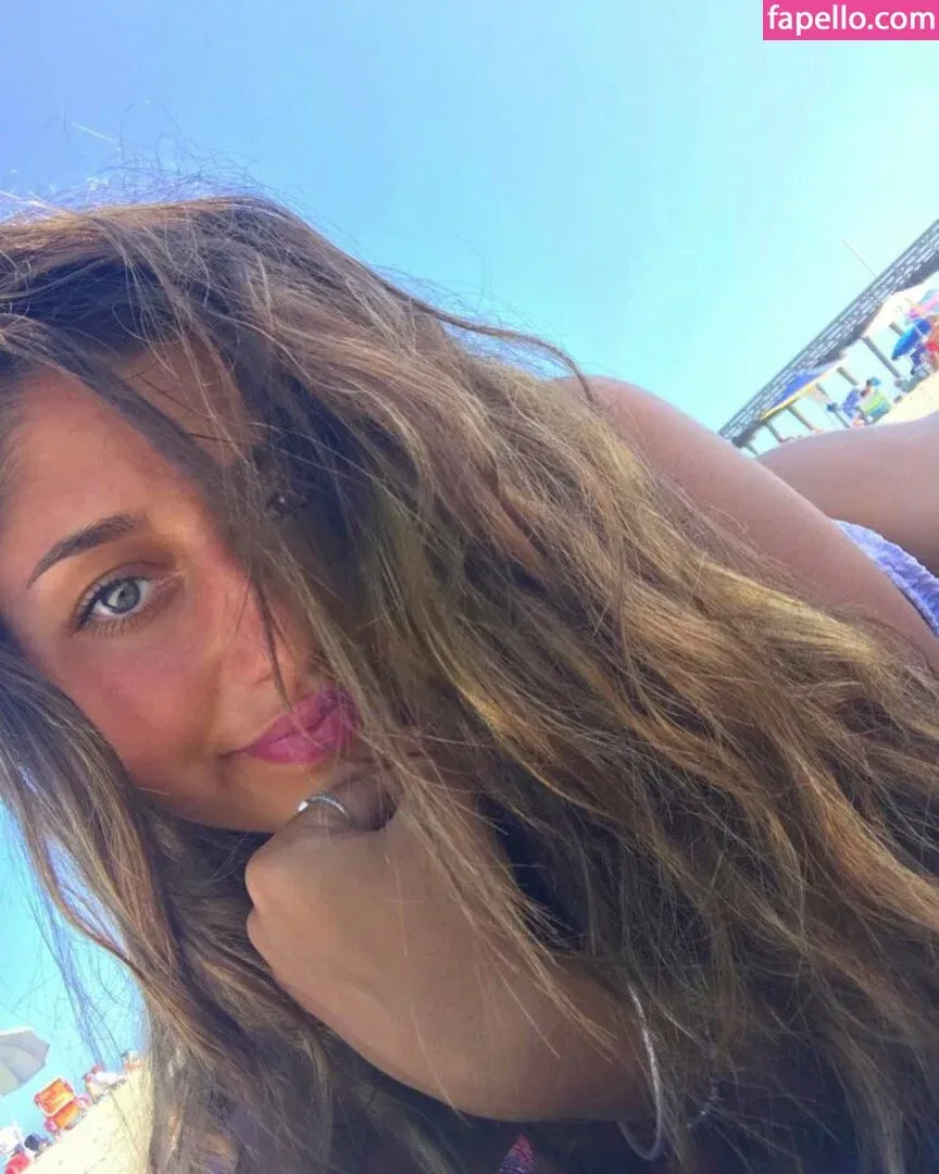 Julia & Olivia Onlyfans Photo Gallery 