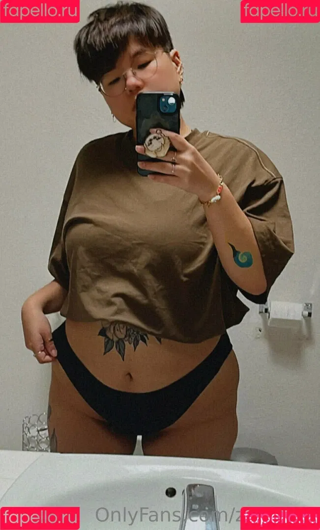 zo_tama Onlyfans Photo Gallery 