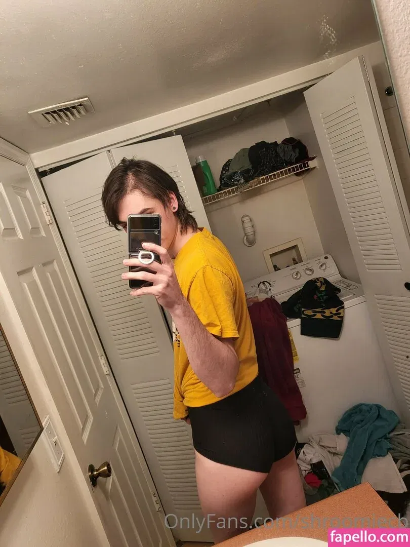 peachyshyboy Onlyfans Photo Gallery 