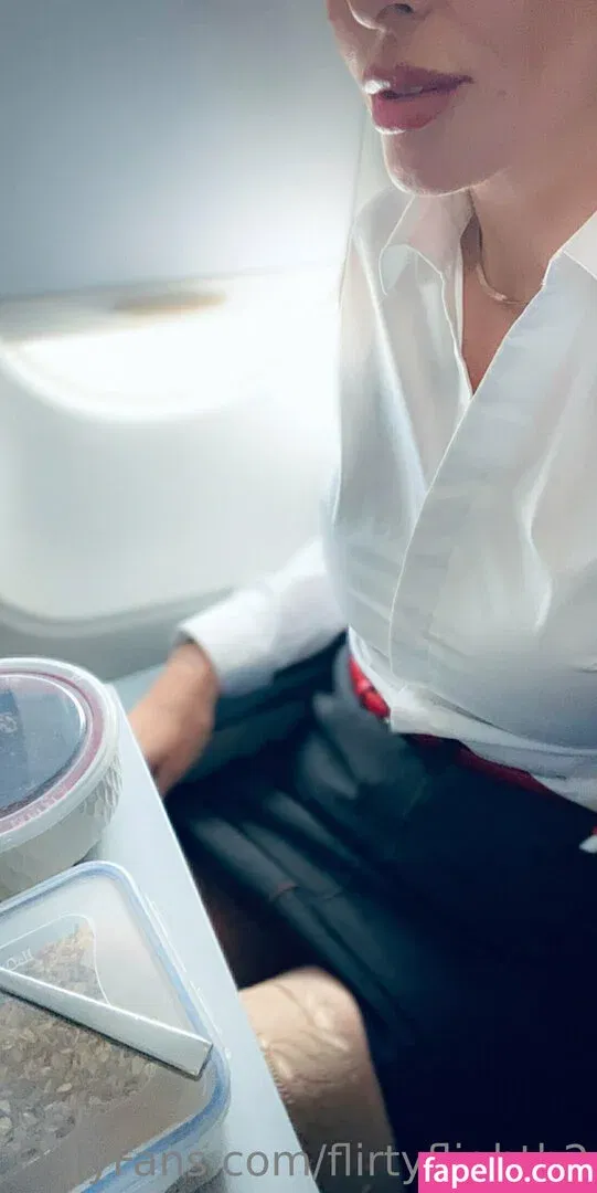 flirtyflightb2 Onlyfans Photo Gallery 