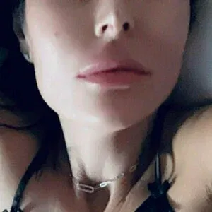 flirtyflightb2 Onlyfans Photo Gallery 