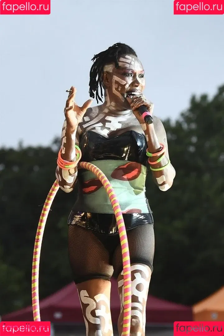 Grace Jones Onlyfans Photo Gallery 