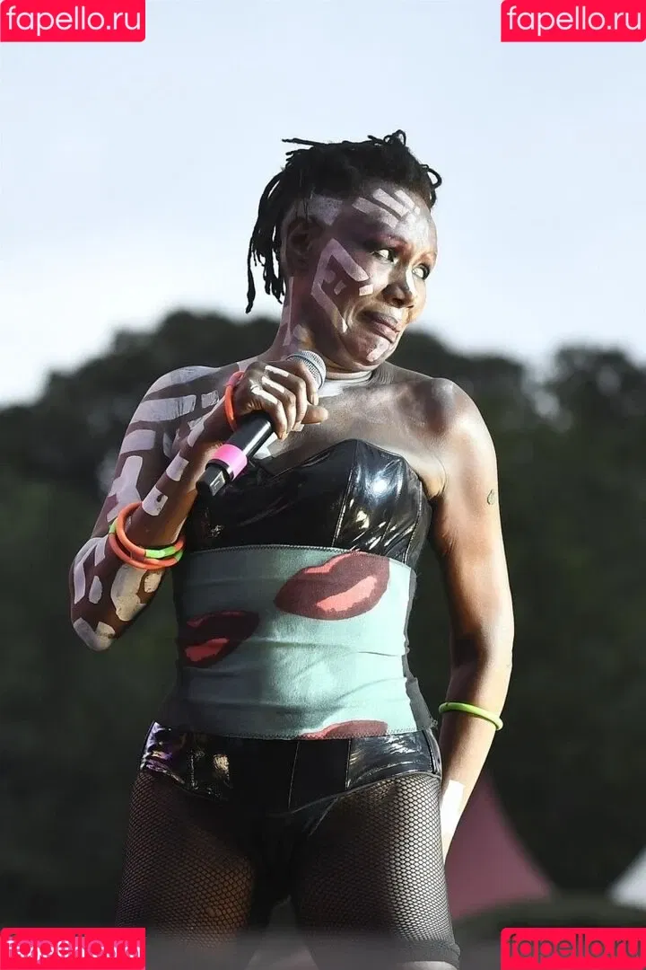 Grace Jones Onlyfans Photo Gallery 