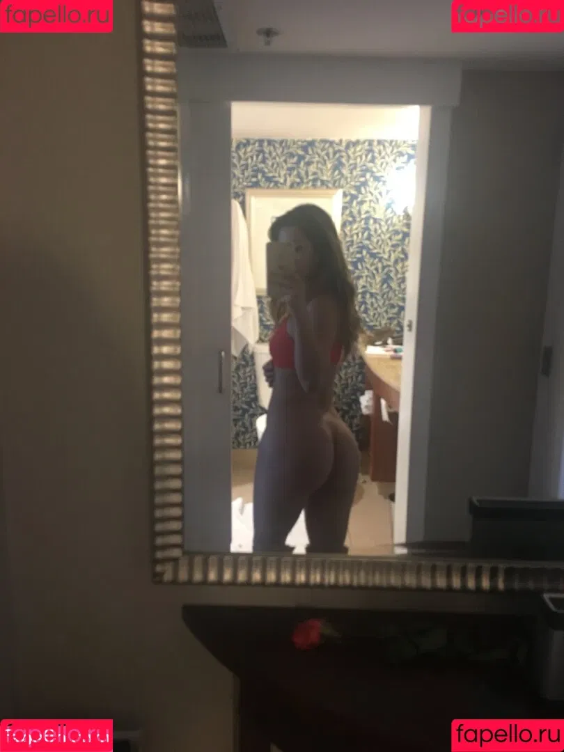 fallinlovia Onlyfans Photo Gallery 