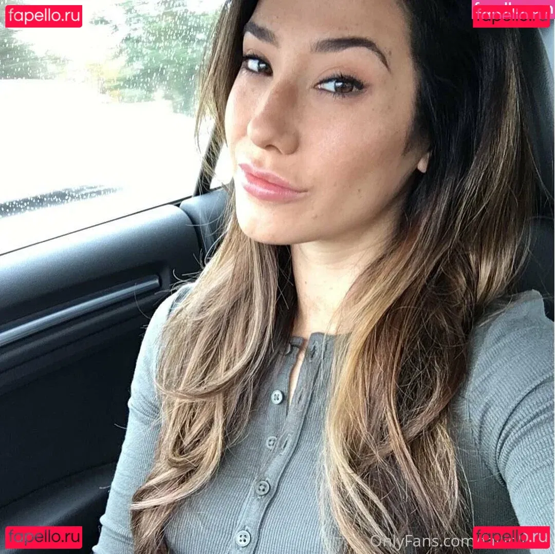 fallinlovia Onlyfans Photo Gallery 