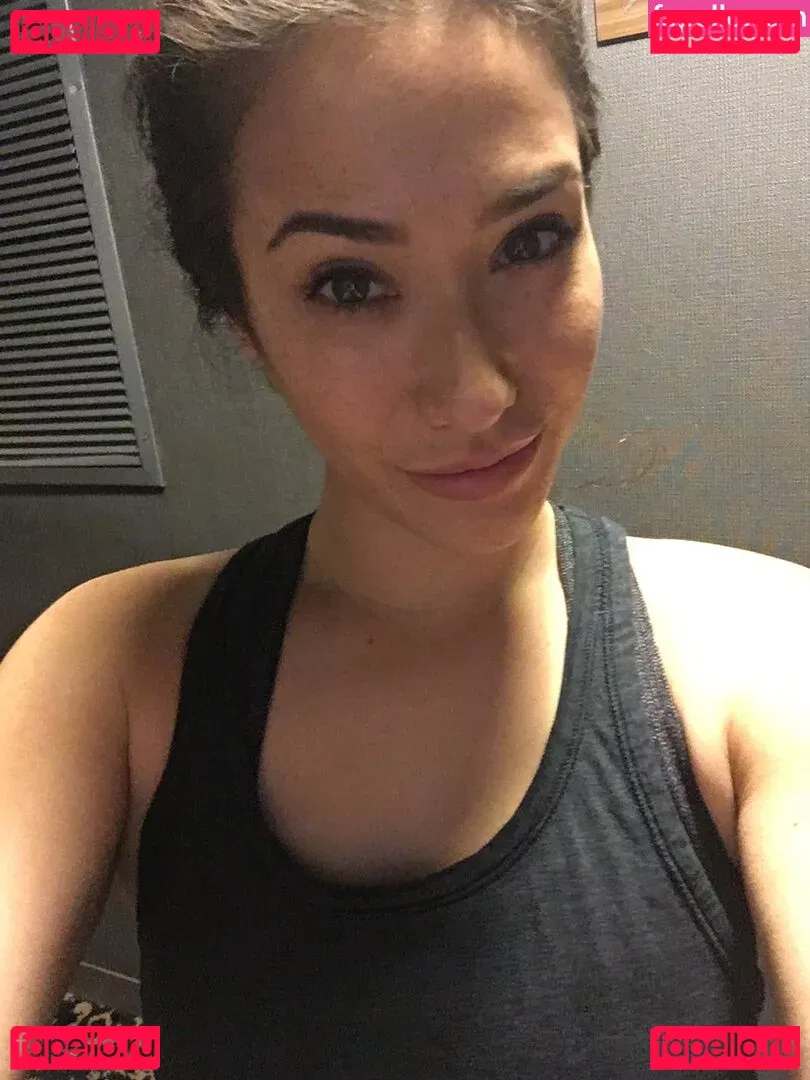 fallinlovia Onlyfans Photo Gallery 