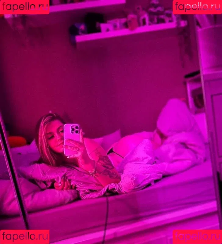 Feneliactx Onlyfans Photo Gallery 