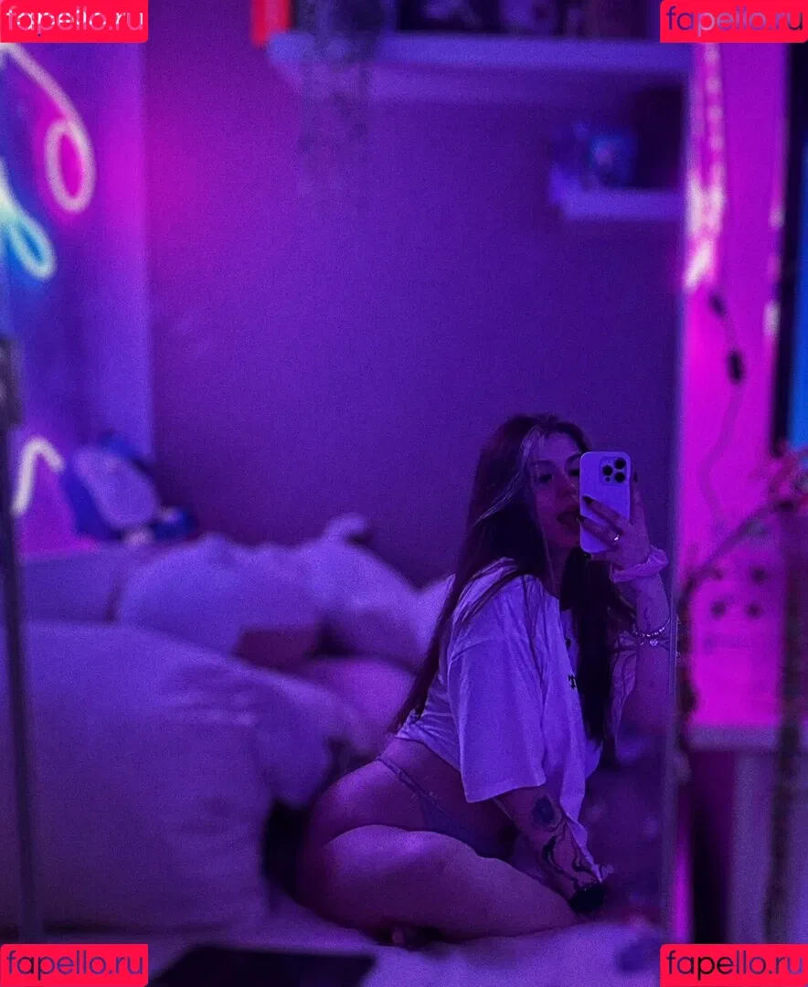 Feneliactx Onlyfans Photo Gallery 