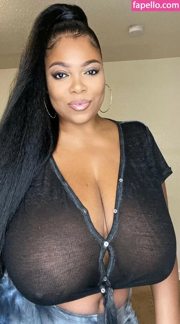 Feneliactx Onlyfans Photo Gallery 