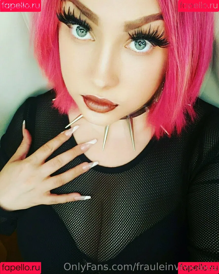 frauleinvivicalee Onlyfans Photo Gallery 