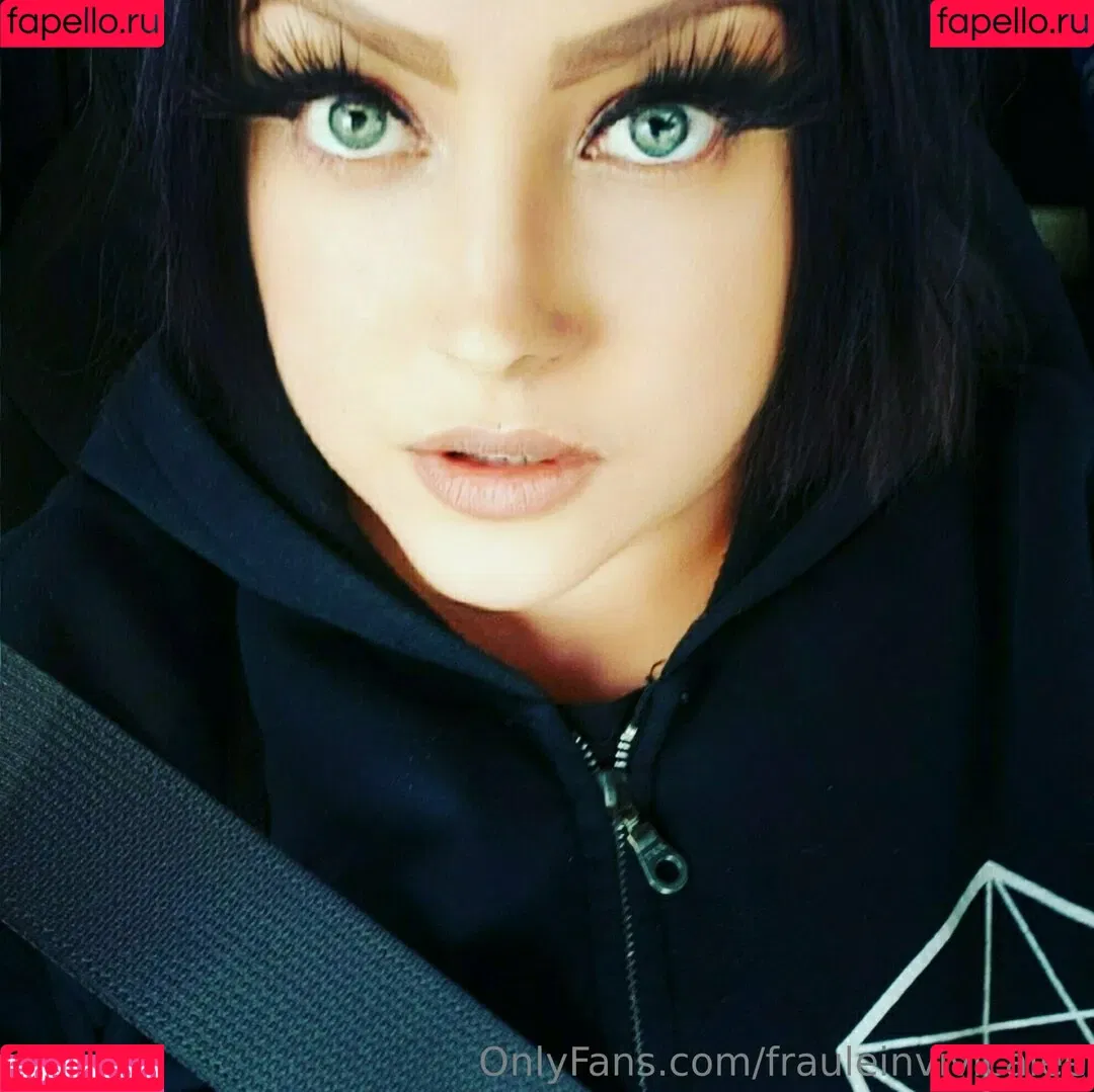 frauleinvivicalee Onlyfans Photo Gallery 