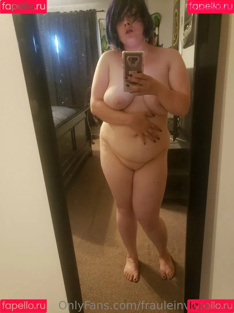 frauleinvivicalee Onlyfans Photo Gallery 