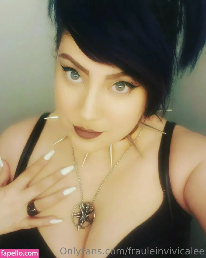 frauleinvivicalee Onlyfans Photo Gallery 