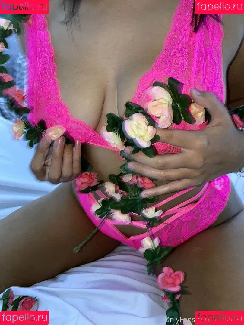 pinklux1 Onlyfans Photo Gallery 